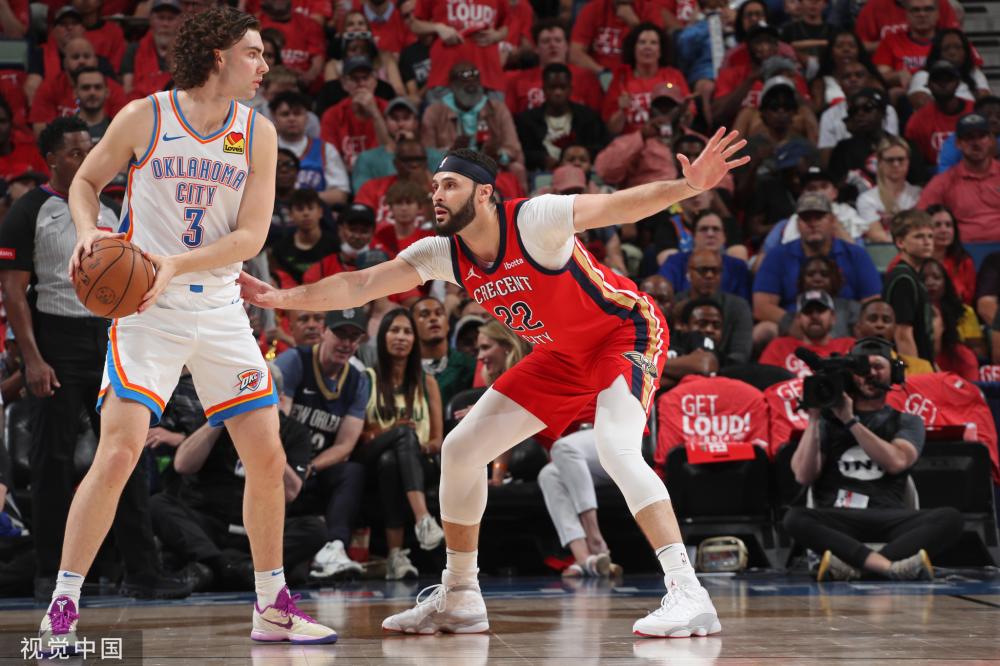 抱并非偶然 抱并非偶然