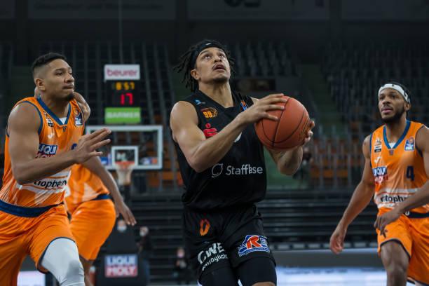 比赛中常常 比赛中常常